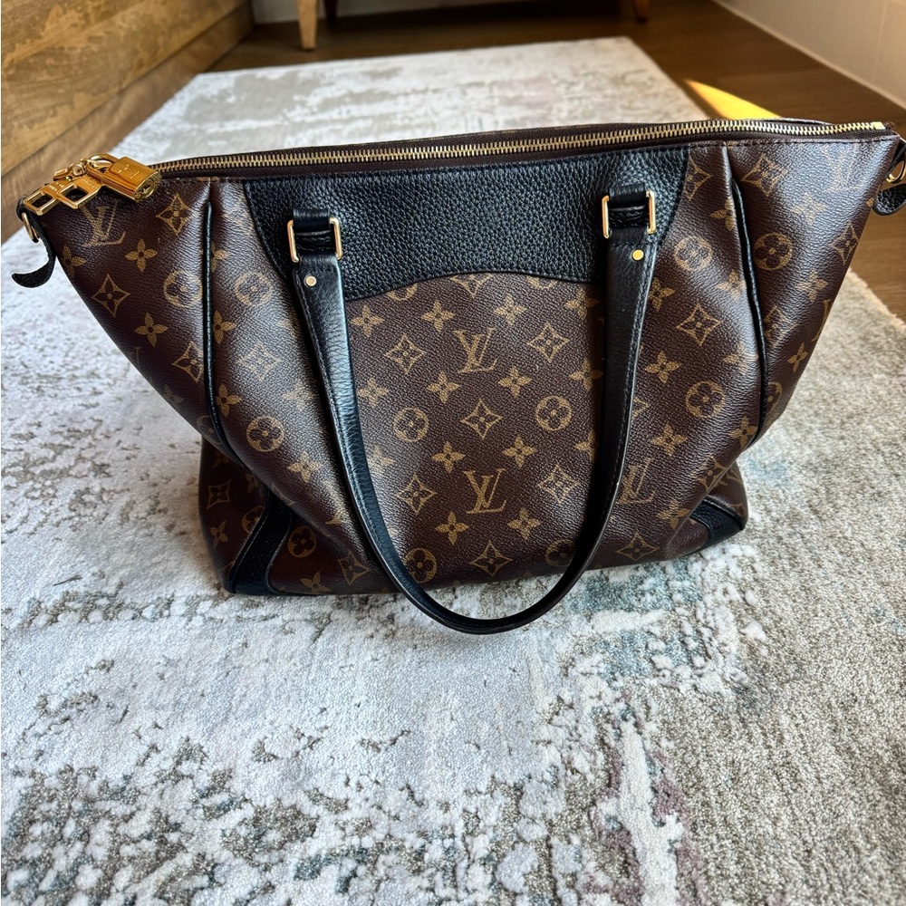 LOUIS VUITTON Monogram Estrela MM NM Noir Black Shoulder Bag